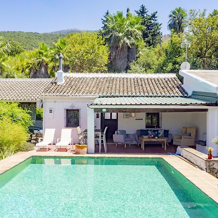 Cubo's El Refugio Casa de Férias *